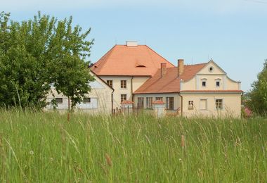 Zámek Růžkovy Lhotice